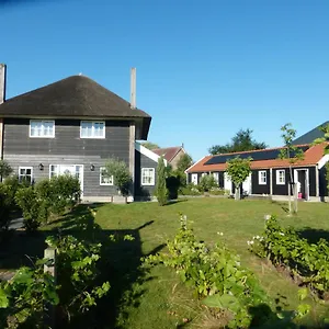 Bed En Brood Donna Bed & Breakfast Pijnacker